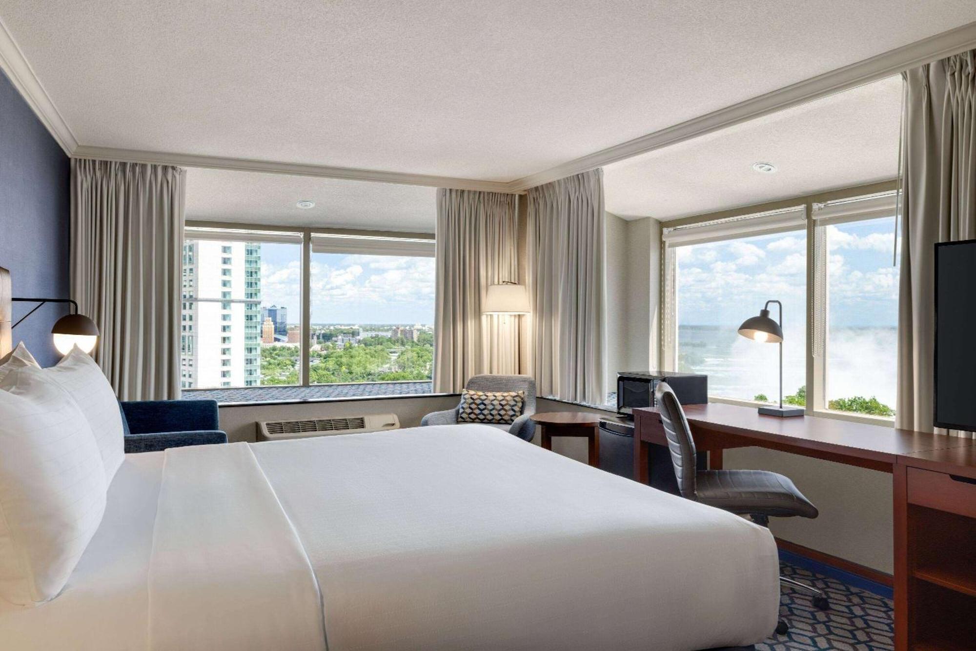 Wyndham Grand Fallsview Hotel Niagara Falls Extérieur photo