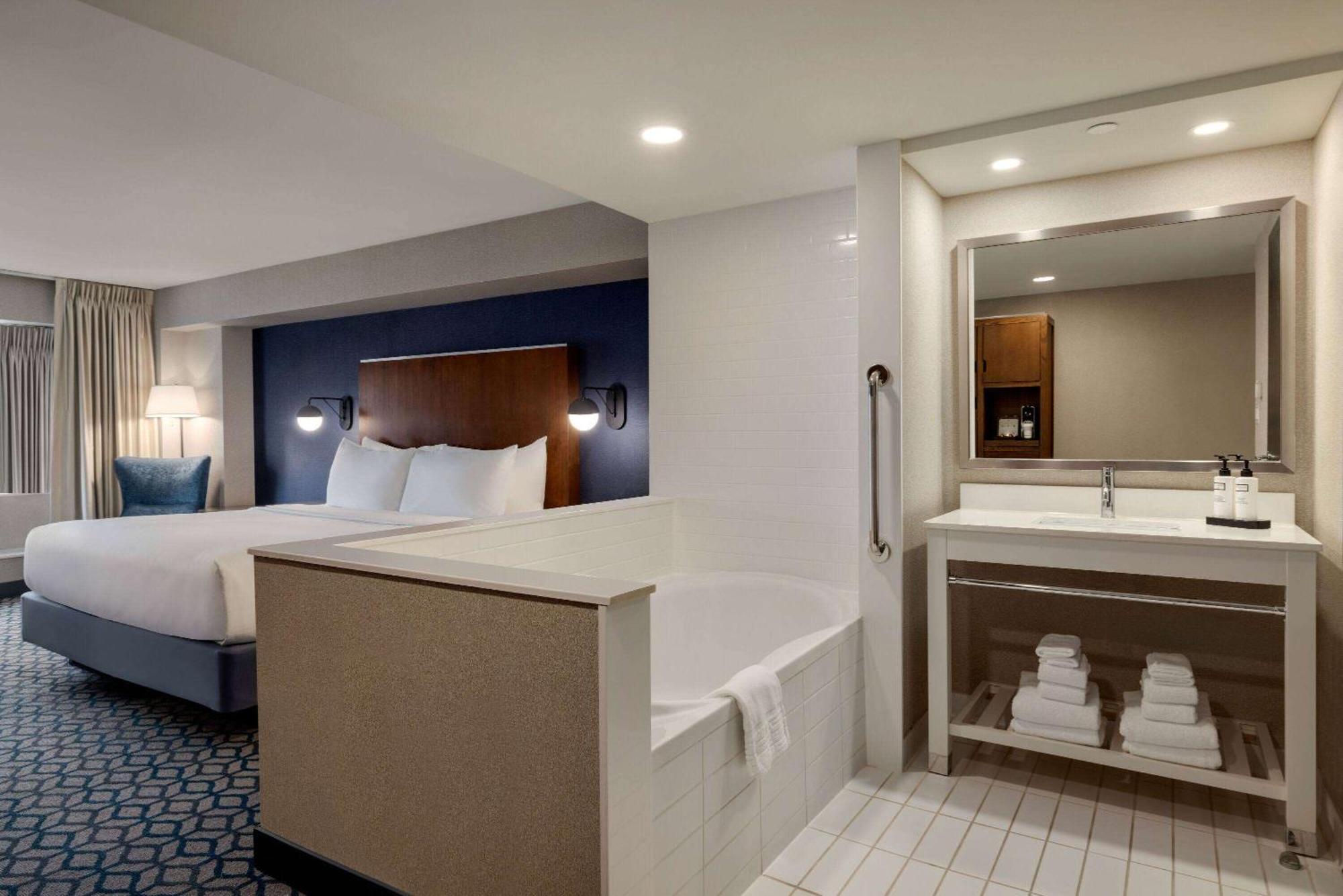 Wyndham Grand Fallsview Hotel Niagara Falls Extérieur photo